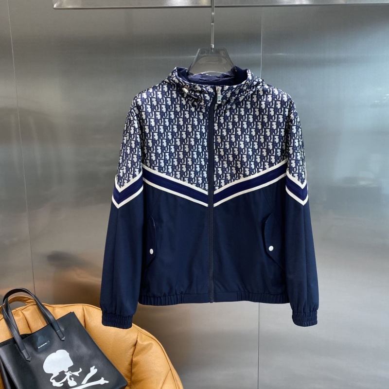 chr1st1an D10r outwear